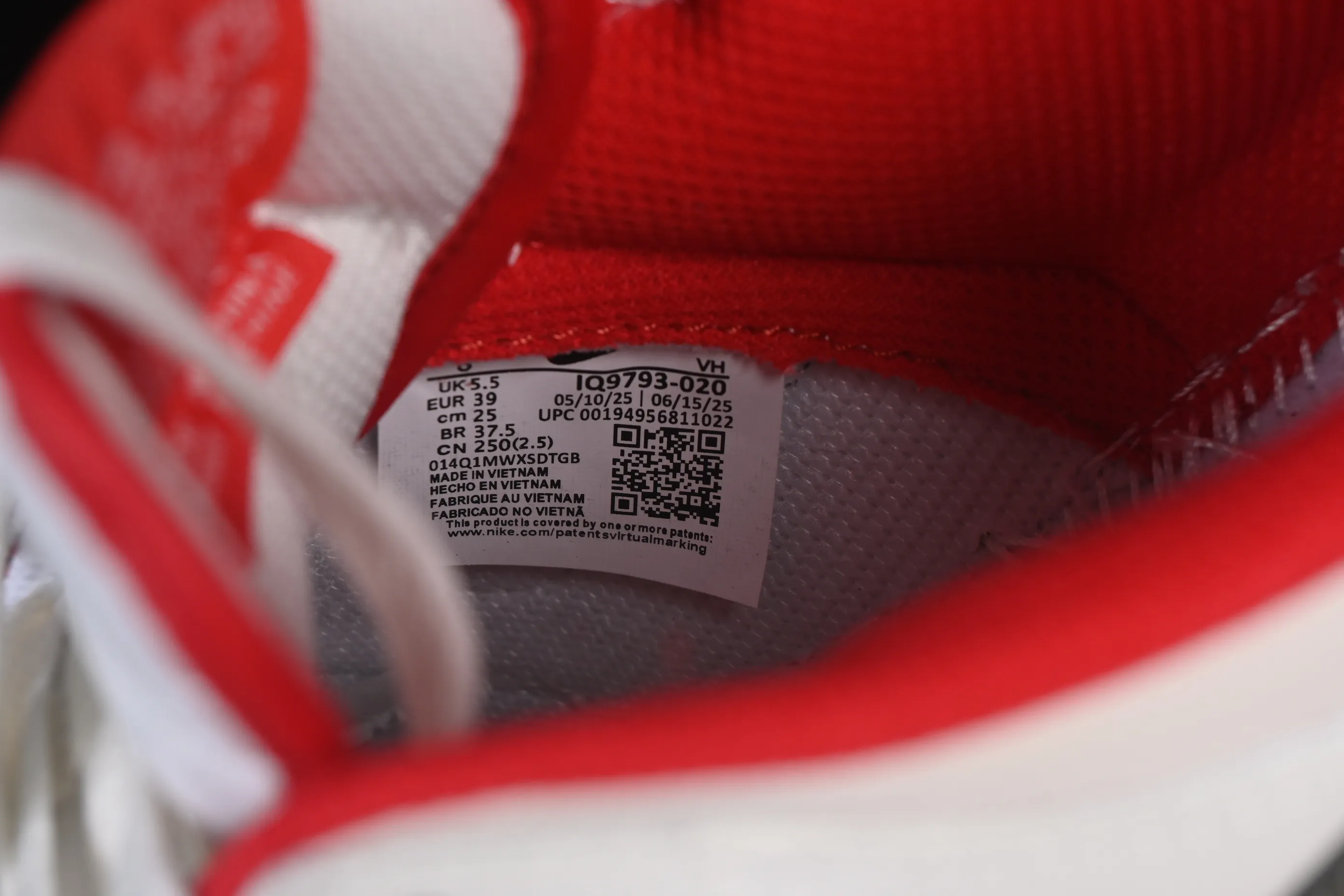 All categories Nk SB Dunk series Nk SB Dunk Low low-top sneakers Nike SB Dunk Low Year of the Horse limited low-top casual sneakers IQ9793-020